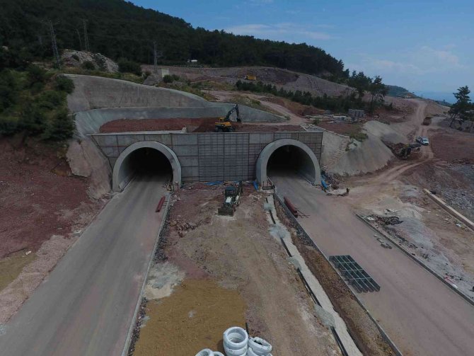 Kazdağları’ndan Geçen Assos Ve Troya Tünellerinin 11 Ekim’de Açılması Bekleniyor