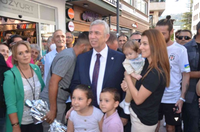 Chp’li 10 Büyükşehir Belediye Başkanı Ordu’da Esnaf Ziyareti Gerçekleştirdi