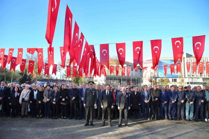 Atatürk, Bayrampaşa’da Törenle Anıldı