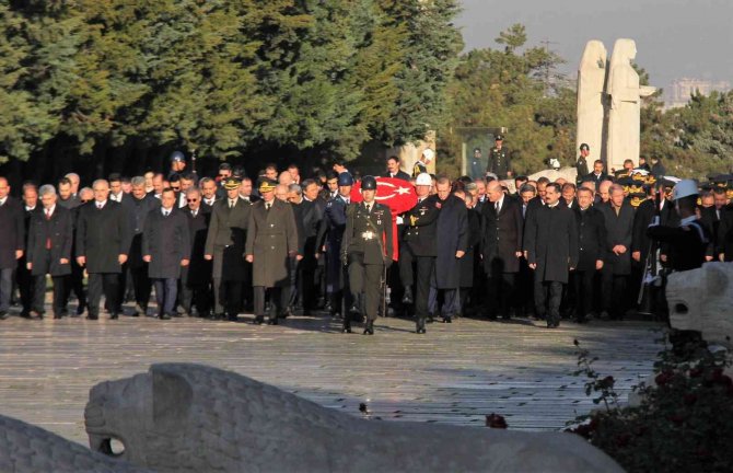 Devlet Erkanı Vefatının 84’üncü Yıldönümünde Ata’nın Huzurunda