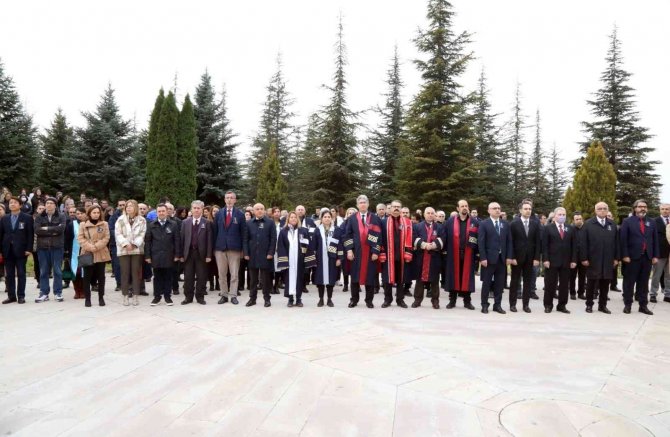 Erü’de 10 Kasım Atatürk’ü Anma Töreni Gerçekleştirildi