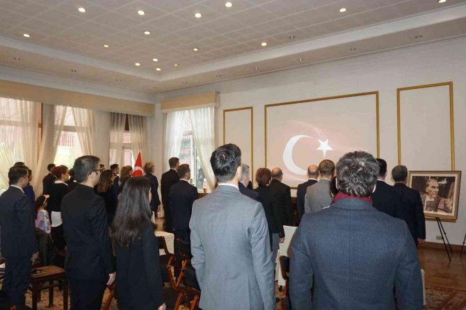 Türkiye’nin Pekin Büyükelçiliğinde Atatürk’ü Anma Töreni