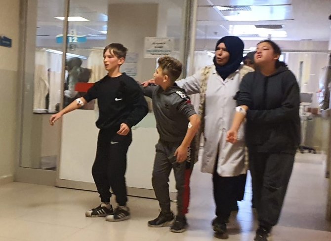 Bursa’da Gıda Zehirlenmesi Sonucu 13 Öğrenci Hastanelik Oldu