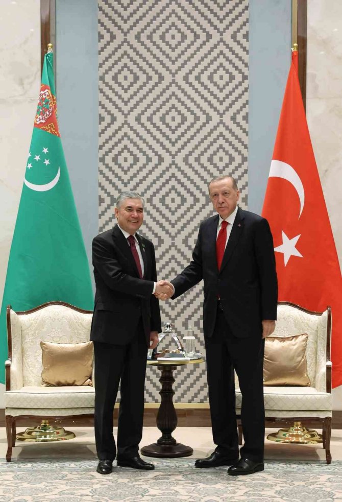 Cumhurbaşkanı Erdoğan, Türkmenistan Eski Cumhurbaşkanı Berdimuhammedov İle Görüştü