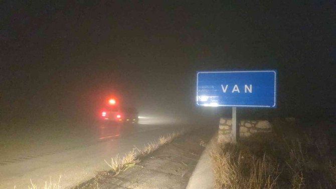 Kurubaş Geçidi’de Sis Trafiği Olumsuz Etkiledi