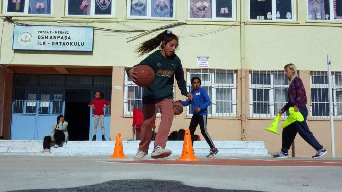 Köy Okulunda Basketbol, Öğrenciler İçin Tutkuya Dönüştü