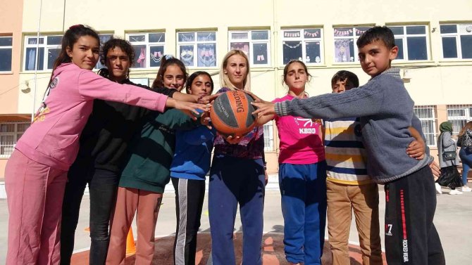 Köy Okulunda Basketbol, Öğrenciler İçin Tutkuya Dönüştü