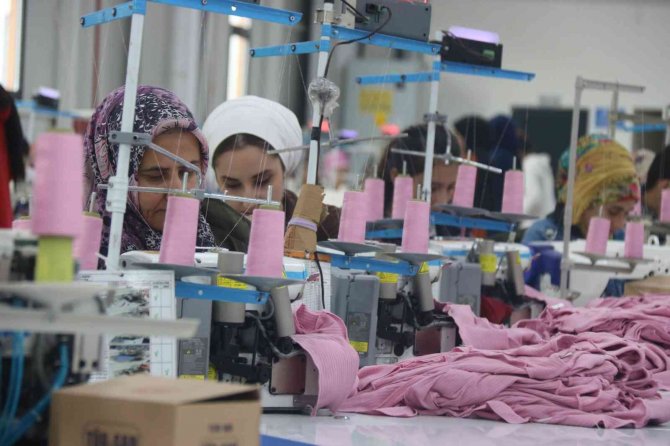 Diyarbakır Tekstil Osb’de İki Fabrika Daha Faaliyete Girdi, İstihdam Sayısı 4 Bine Ulaştı