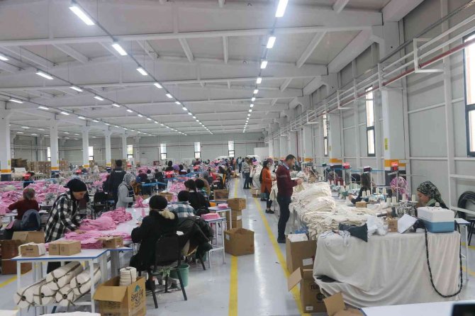 Diyarbakır Tekstil Osb’de İki Fabrika Daha Faaliyete Girdi, İstihdam Sayısı 4 Bine Ulaştı