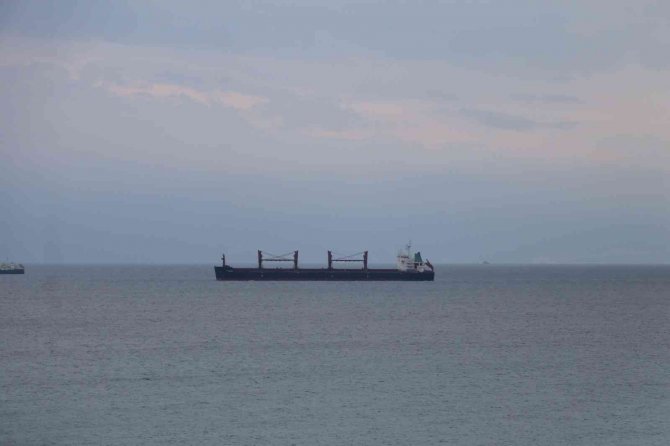 Tekirdağ’da Karaya Oturan 190 Metrelik Gemi Kurtarıldı