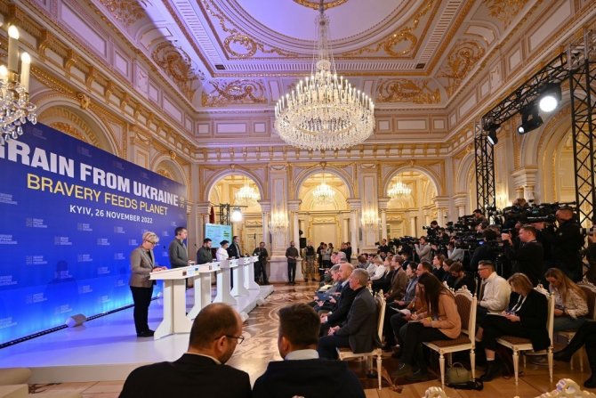 Ukrayna Devlet Başkanı Vladimir Zelenskiy: "Dünyanın 40 Ülkesine 12 Milyon Ton Tarım Ürünü İçin Limanlarımızdan 500’e Yakın Gemi Ayrıldı"