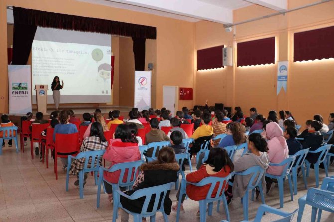 Sivas’ta Enerji Okuryazarlığı Eğitimleri Başladı, Hedef 3 Bin Öğrenciye Ulaşmak