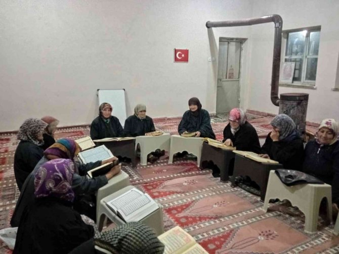 Mustafakemalpaşa’da Atıl Okullar Köylerin Kalbi Oluyor