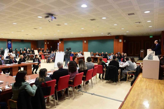 Anadolu Üniversitesi’nde "Arama Toplantısı"