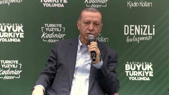 Cumhurbaşkanı Erdoğan: “Kadın Teşkilatını Kuran İlk Partiyiz, Bizimle Mücadeleye Girecek Olan 2 Defa Düşünmeli”