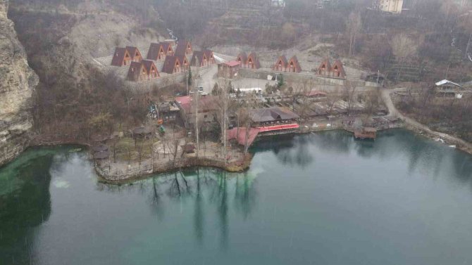 Tortum Şelalesi Ve Yedi Göllerin Kar Yağışı Altında Muhteşem Dron Görüntüsü