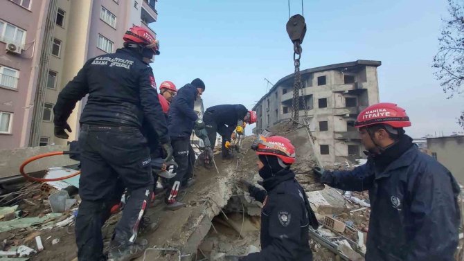 Deprem Bölgesinde Cansiperane Mücadele