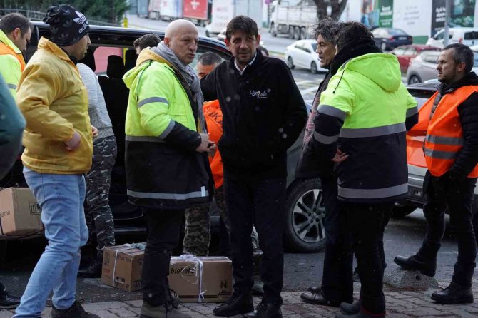 Kuzey Yıldızı Trabzonsporlular Derneği, Depremzedeler İçin Yardım Kampanyası Düzenledi