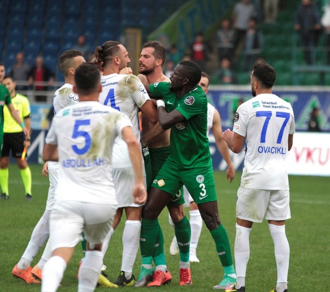 Trabzonspor-Bursaspor Maçının Olay Adamı Rize’de Provakatörlük yaptı 11