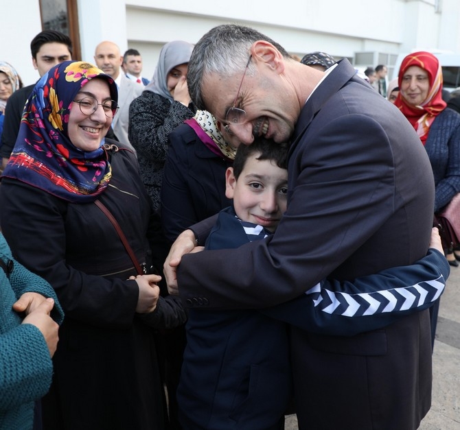Vali Erdoğan Bektaş Rize'den Ayrıldı 55