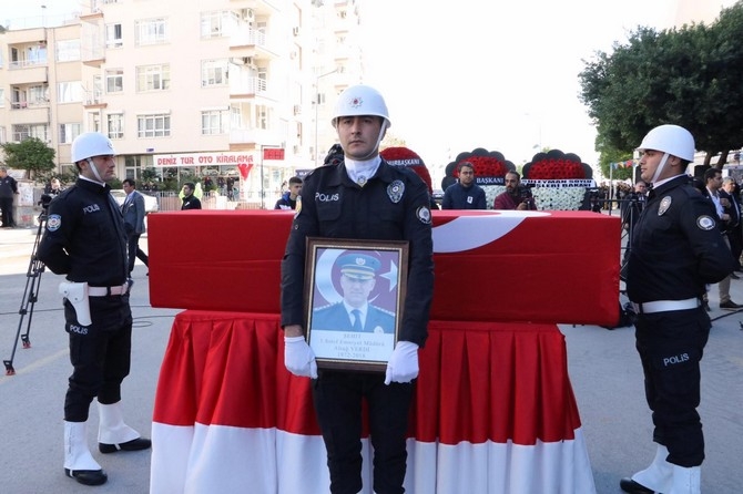 Şehit Emniyet Müdürü Altuğ Verdi Mersin'de gözyaşlarıyla uğurlandı 25