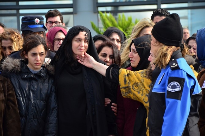 Şehit Emniyet Müdürü Altuğ Verdi Mersin'de gözyaşlarıyla uğurlandı 5