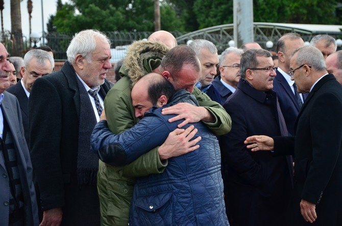 Şehit Emniyet Müdürü Altuğ Verdi Mersin'de gözyaşlarıyla uğurlandı 8