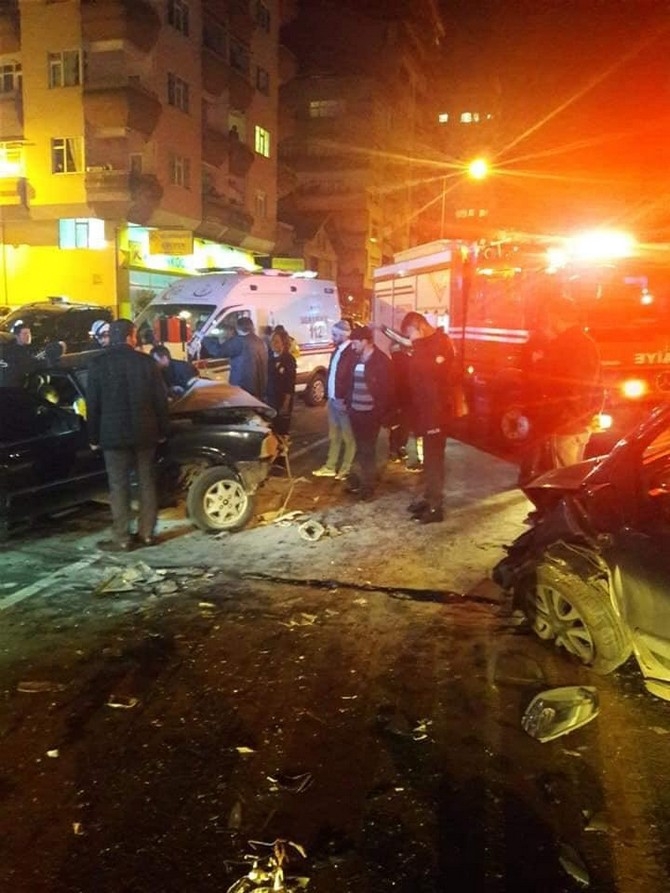 Rize'de Trafik Kazası 3 Yaralı 11