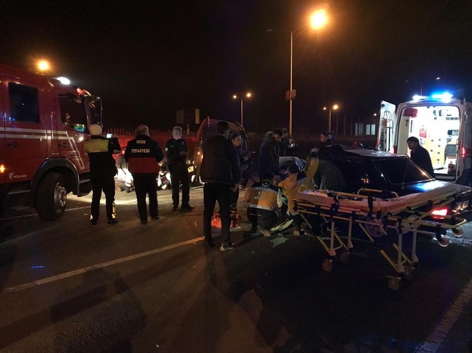 Rize'de Trafik Kazası 3 Yaralı 3