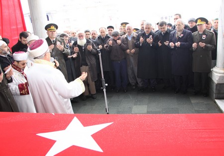 Rize Şehidini Uğurladı! 20