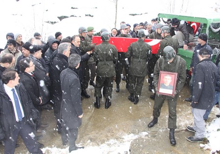 Rize Şehidini Uğurladı! 25