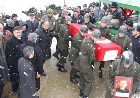 Rize Şehidini Uğurladı! 26