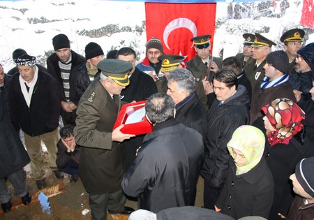 Rize Şehidini Uğurladı! 43