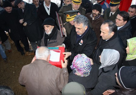 Rize Şehidini Uğurladı! 45