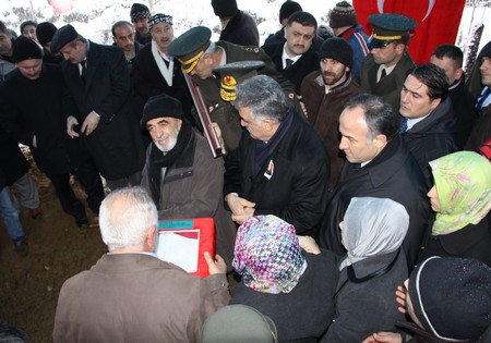 Rize Şehidini Uğurladı! 46