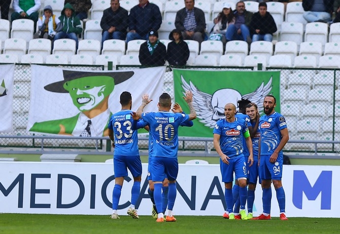 Atiker Konyaspor-Çaykur Rizespor Maçı Fotoğrafları 40