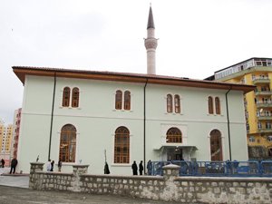 Timya Vadisi Orta Cami Rize'de İbadete Açıldı