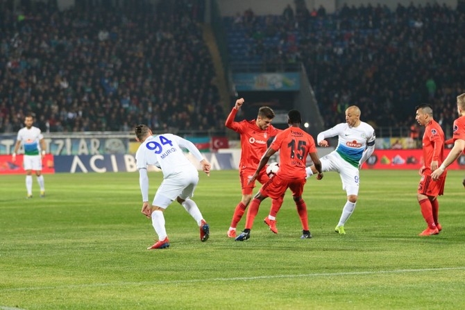 Çaykur Rizespor-Beşiktaş Maçı Fotoğrafları 16