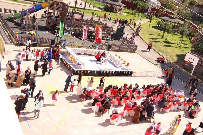 Rize Özel Çözüm İlkokulu'ndan Festival Gibi 23 Nisan Kutlaması 37