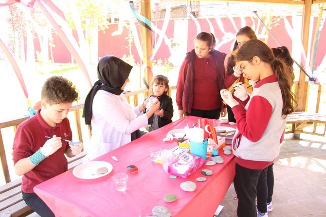 Rize Özel Çözüm İlkokulu'ndan Festival Gibi 23 Nisan Kutlaması 4