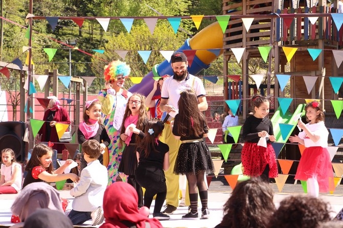 Rize Özel Çözüm İlkokulu'ndan Festival Gibi 23 Nisan Kutlaması 5
