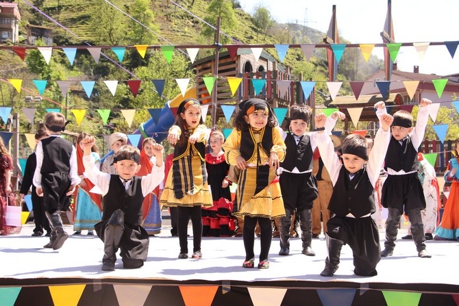 Rize Özel Çözüm İlkokulu'ndan Festival Gibi 23 Nisan Kutlaması 58