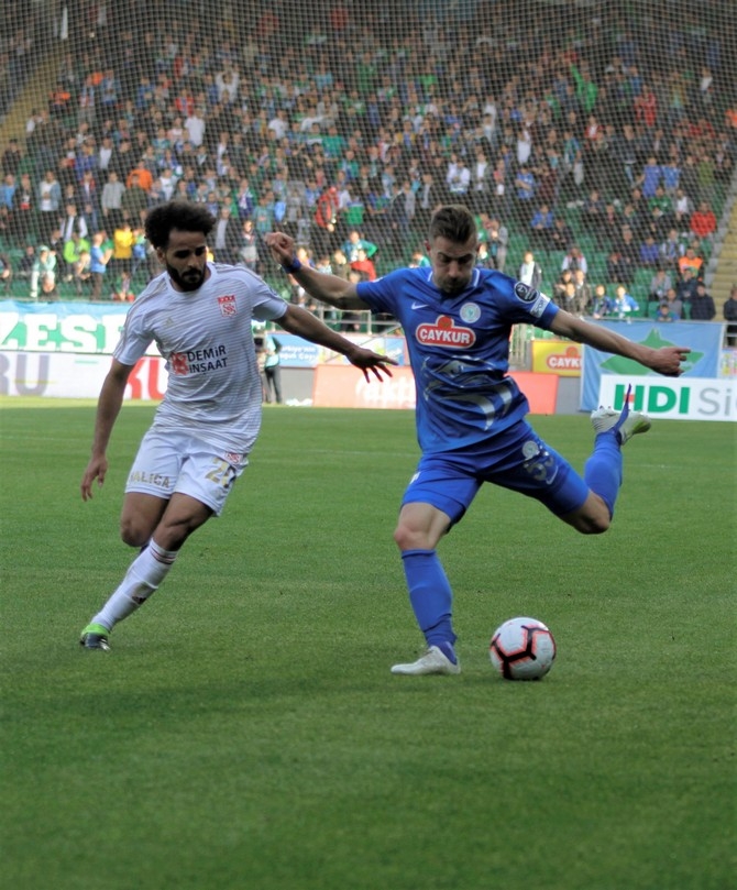 Çaykur Rizespor-Demir Grup Sivasspor Maçı Fotoğrafları 28