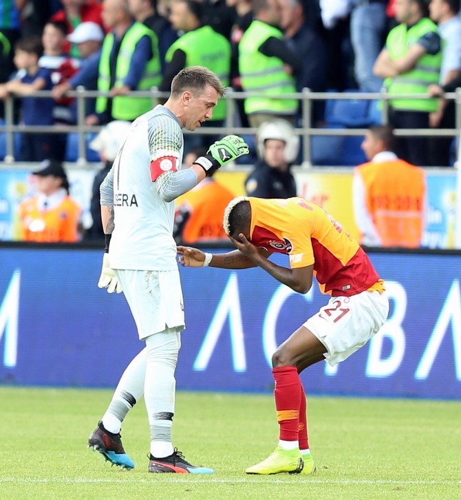 Çaykur Rizespor-Galatasaray Maçı Fotoğrafları 127