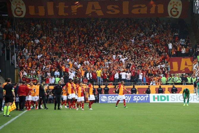 Çaykur Rizespor-Galatasaray Maçı Fotoğrafları 21
