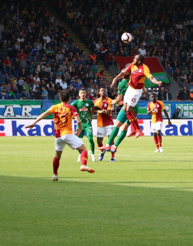 Çaykur Rizespor-Galatasaray Maçı Fotoğrafları 50
