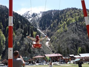 Tatilcilerden bayramda Ayder Yaylası'na ilgi