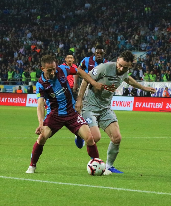 Çaykur Rizespor - Trabzonspor Maçı Fotoğrafları 16