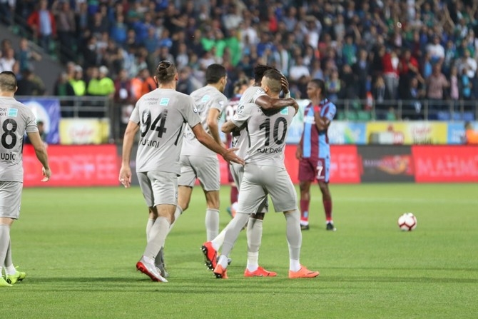 Çaykur Rizespor - Trabzonspor Maçı Fotoğrafları 25