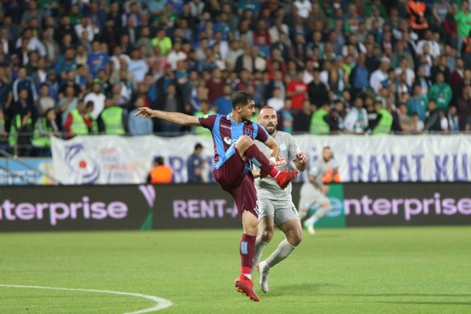 Çaykur Rizespor - Trabzonspor Maçı Fotoğrafları 35